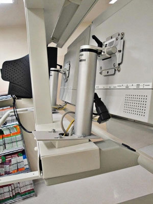 Siemens Hi-Cor single plane cath lab with rear side view of the Modalixx G202MG and Ampronix mount model # APS512