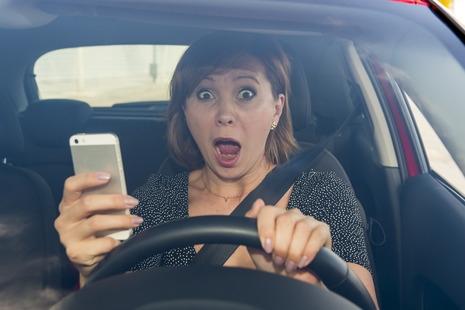 Study Finds the Ban on Texting While Driving Reduces ER Visits from Car Crashes